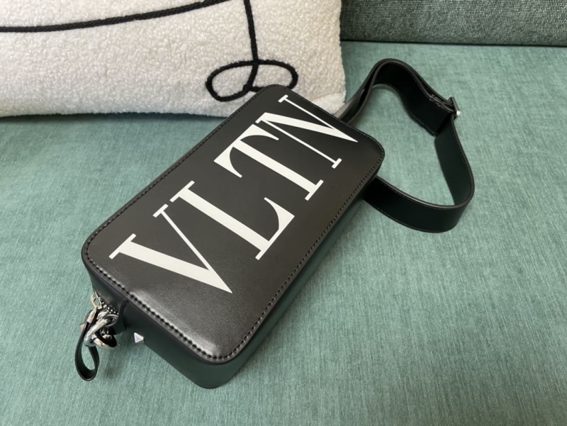 Va1e*ntin0 satchel bag